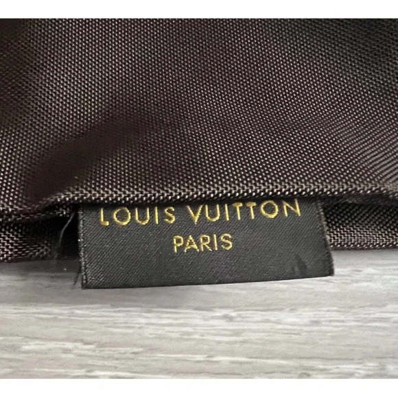 Louis Vuitton Pegase Garment Bag w/Hanger - Picture 10 of 12